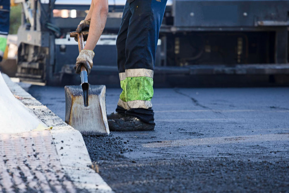 Mastering Asphalt Paving: Tips for Top Results