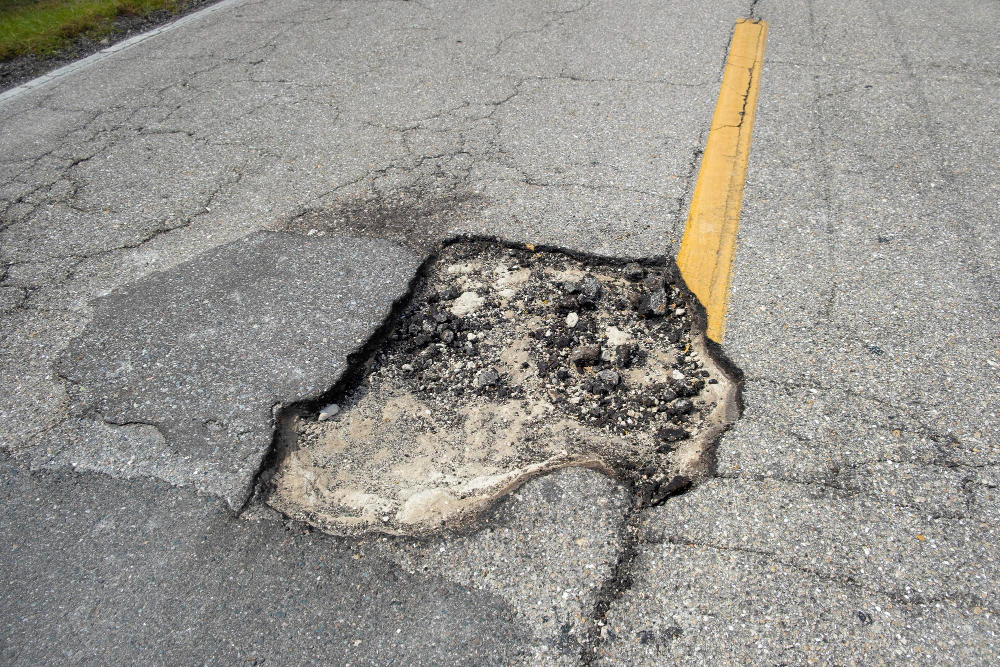 How to Effectively Repair Potholes