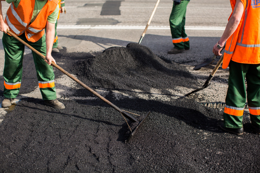 The Ultimate Guide to Florida-Specific Asphalt Maintenance