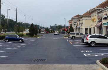 Commercial asphalt paving